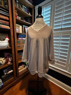 Chico's Zenergy Stretch V-Neck Top in Taupe